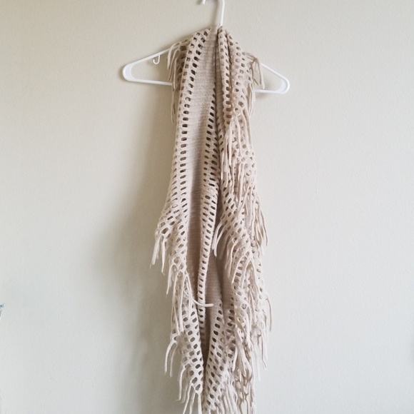 Fringed infinity scarf - Picture 1 of 1